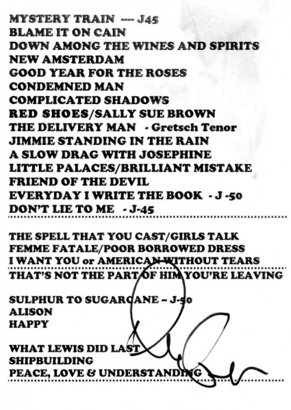File:2010-07-02 Glasgow stage setlist.jpg