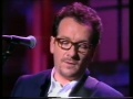 1995-05-16 David Letterman screencap 04.jpg