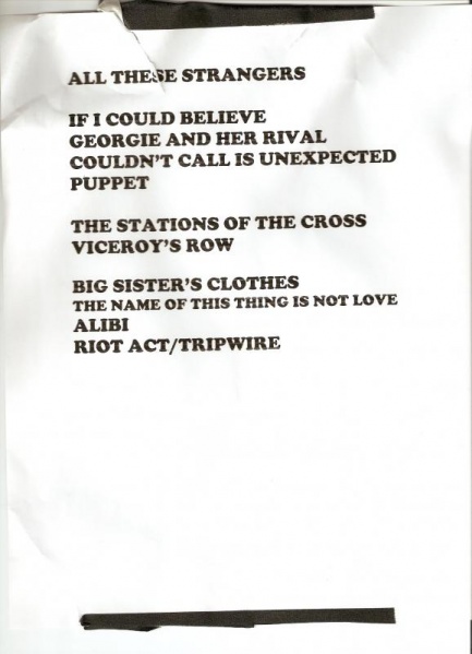 File:2013-11-27 Morristown stage setlist 2.jpg