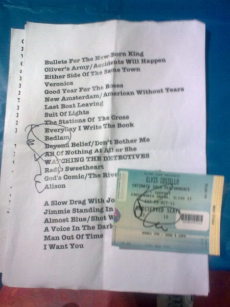 File:2011-10-28 Belfast stage setlist.jpg